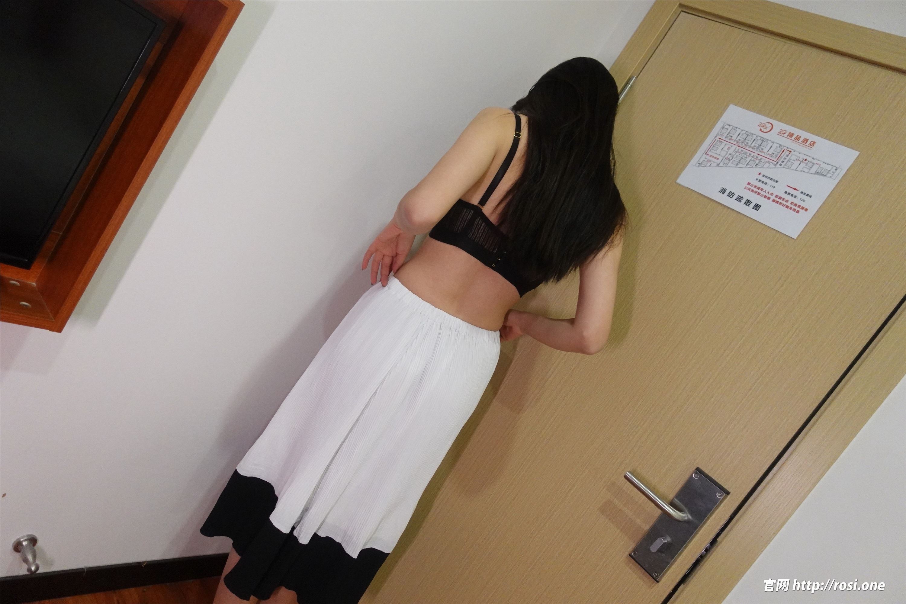 ROSI写真 2022.01.28 NO.3707